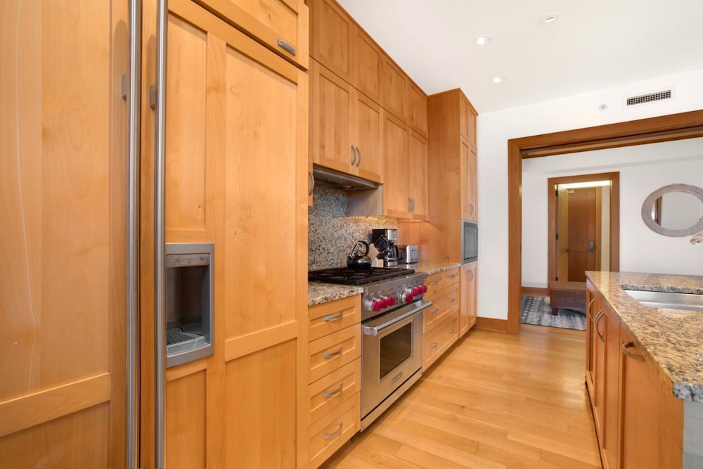 Montage Kapalua Bay Collection by KBM - 2 Units (6301/6401)
