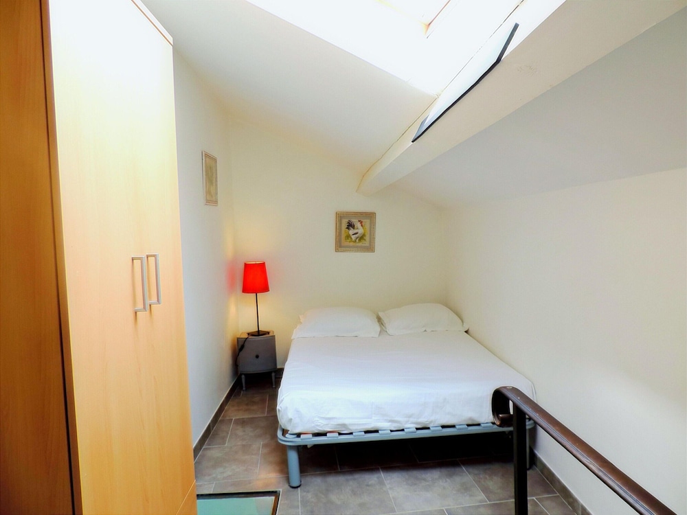 Authentic Stone Mas Retreat
