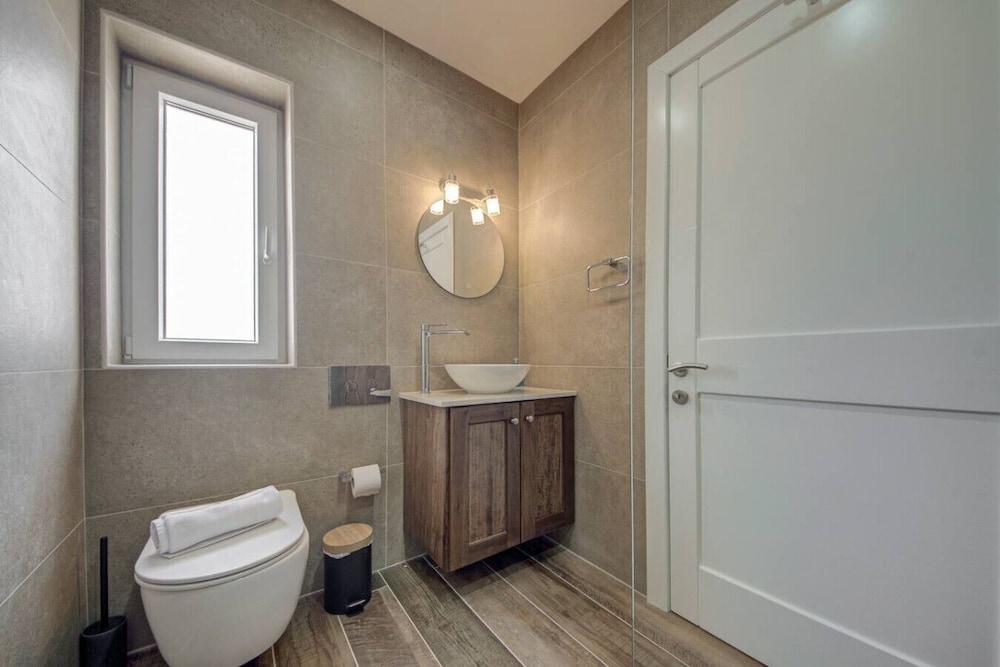 Stylish Gozo Penthouse Spacious and Quiet Terrace
