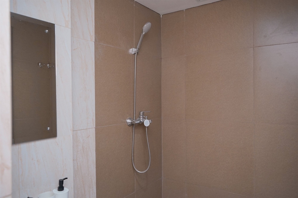 Chic And Cozy 1Br Tamansari Bintaro Mansion Apartment