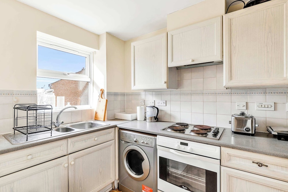 Cosy Home in Calm Residence view 5