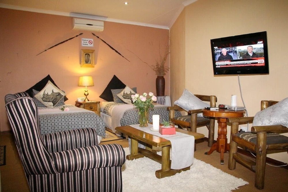 Mannah Guest Lodge