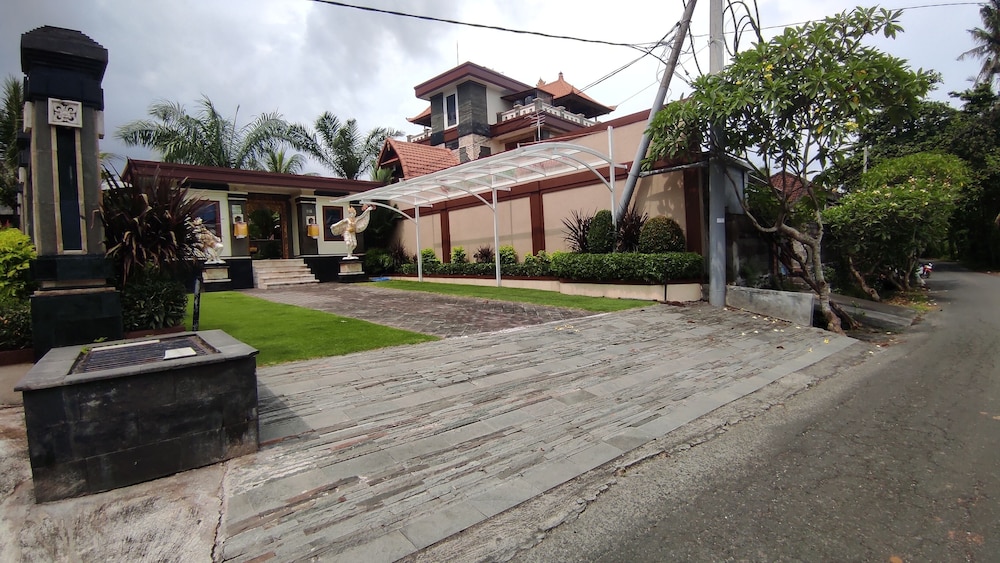 Photo 18