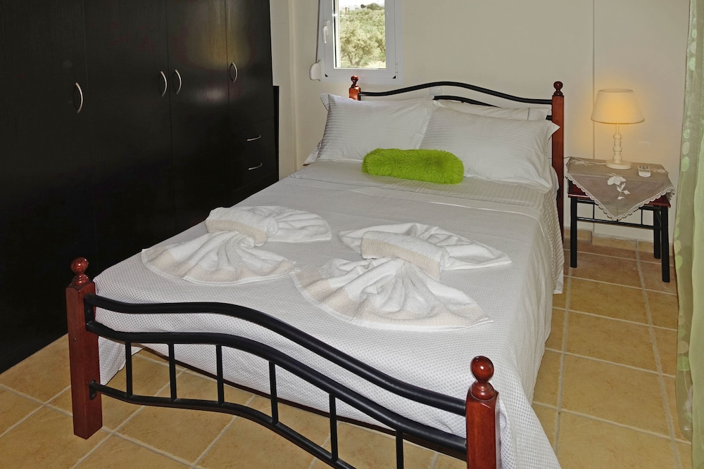 Villa Styliana - Annisaras - near the beach
