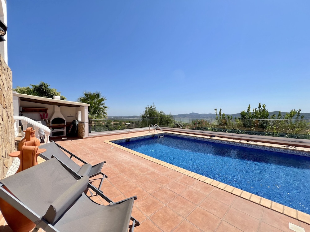 Algarve Premium Villa by Homing