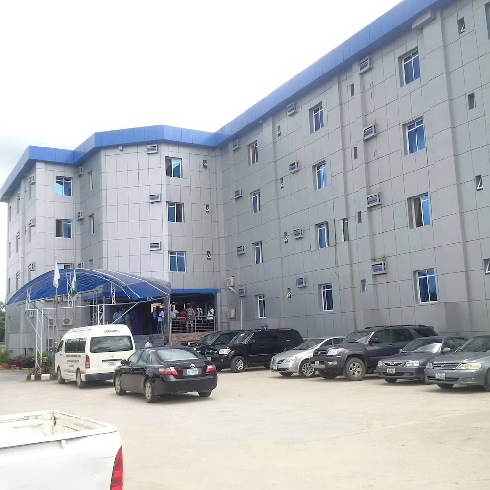 Top Ranks Hotel Galaxy