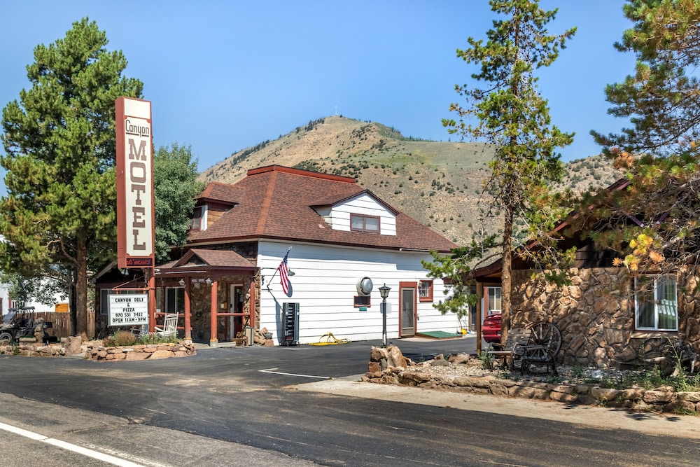 Canyon Motel - Property Image 29