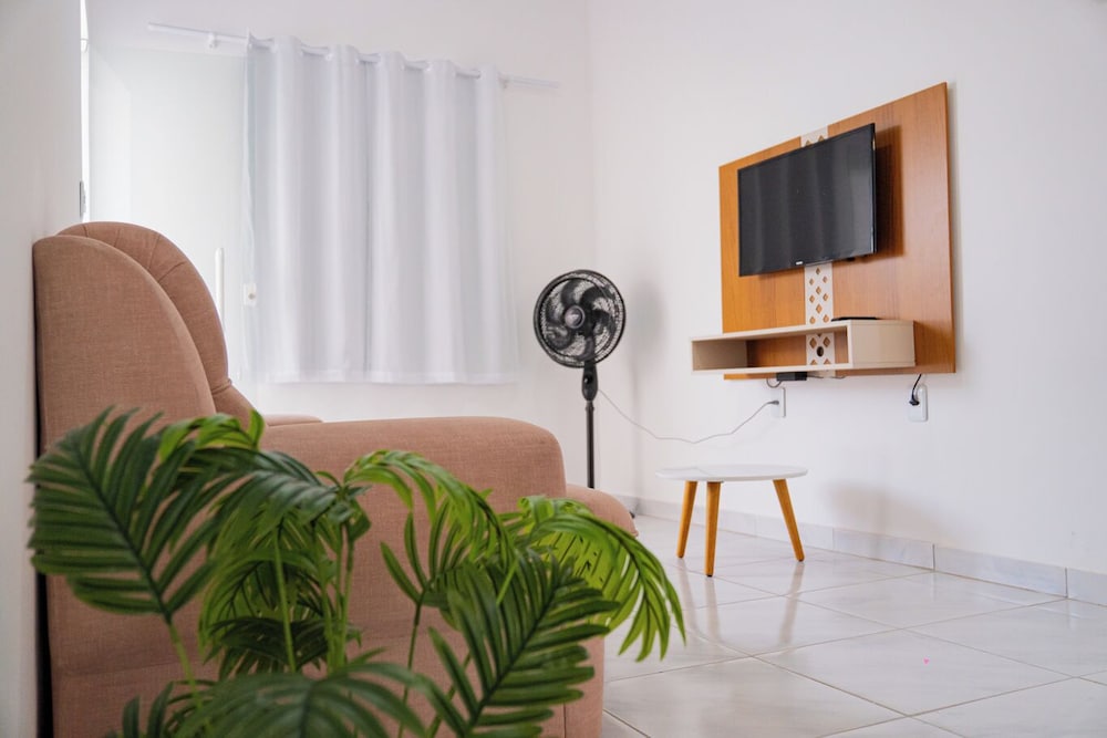 Casa Pet Friendly c Churrasqueira e Terra o