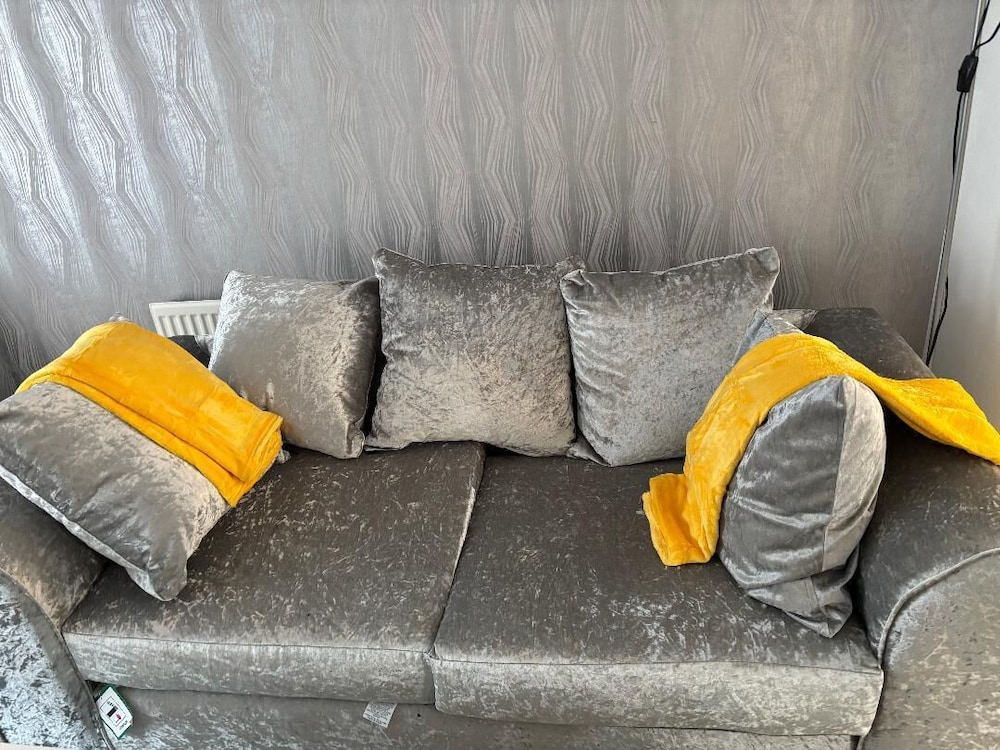 130m2 New House 2024 - 3 Bedrooms - Free Fast Wifi - Free off Street Parking