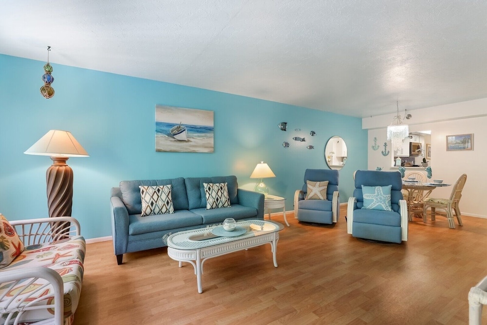 Sunbow Bay 115 2 Bedroom Home by RedAwning view 3