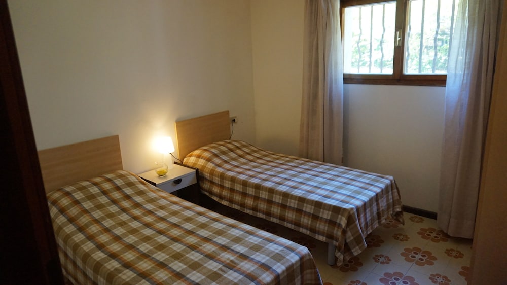 Spacious Three-room Apartment on the Ground Floor With Garden by Beahost Rentals view 3