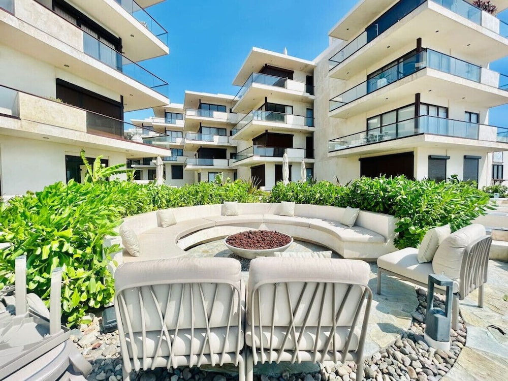 Aldea Ananta Apartments