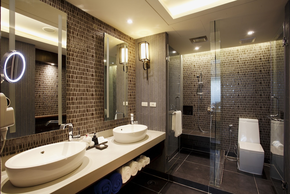 Graceland Khaolak Beach Resort