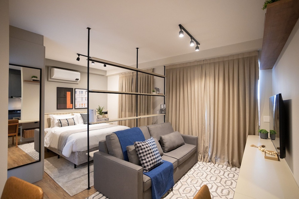 Expand Pinheiros