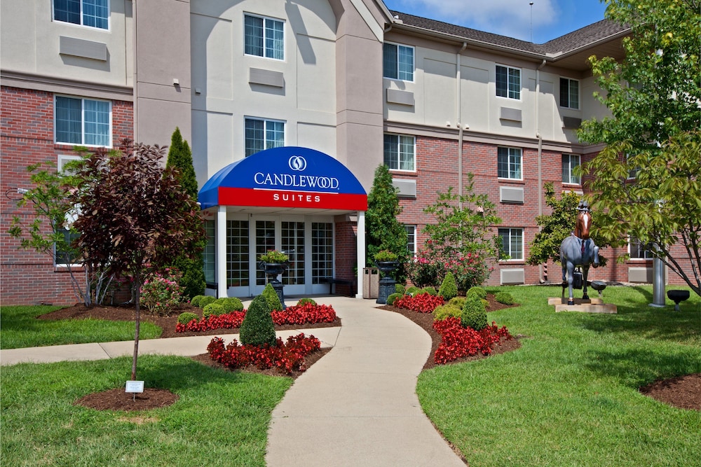 Hotel Candlewood Suites Louisville Airport by IHG - Image 1