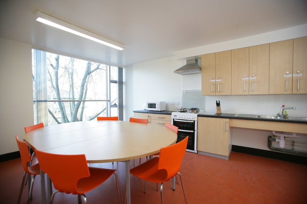 Davies Court - Hostel