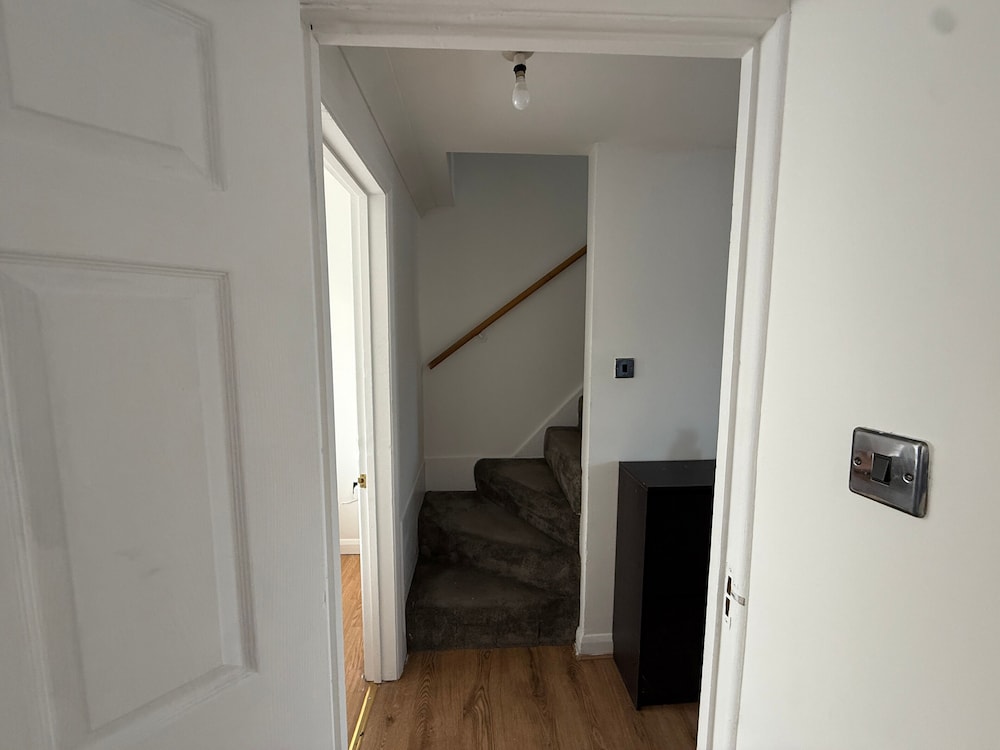 Duplex Sleeps 4 With Pets Allowed