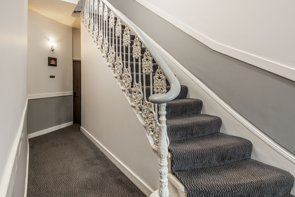 The Princes Square Hotel