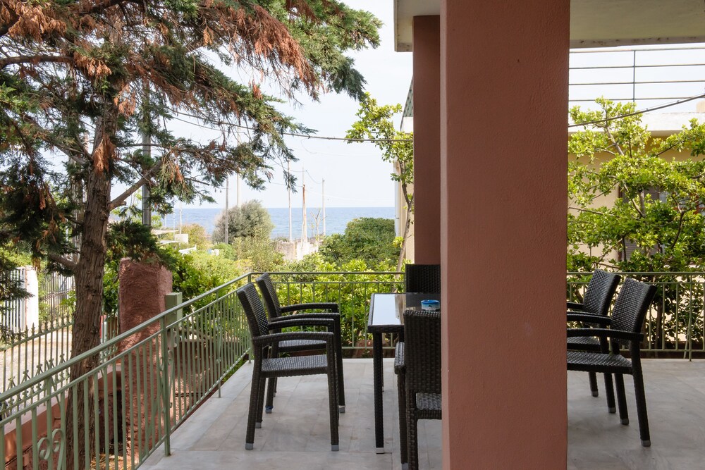 Peris Beach Villa Galaxy near Athens Airport view 2
