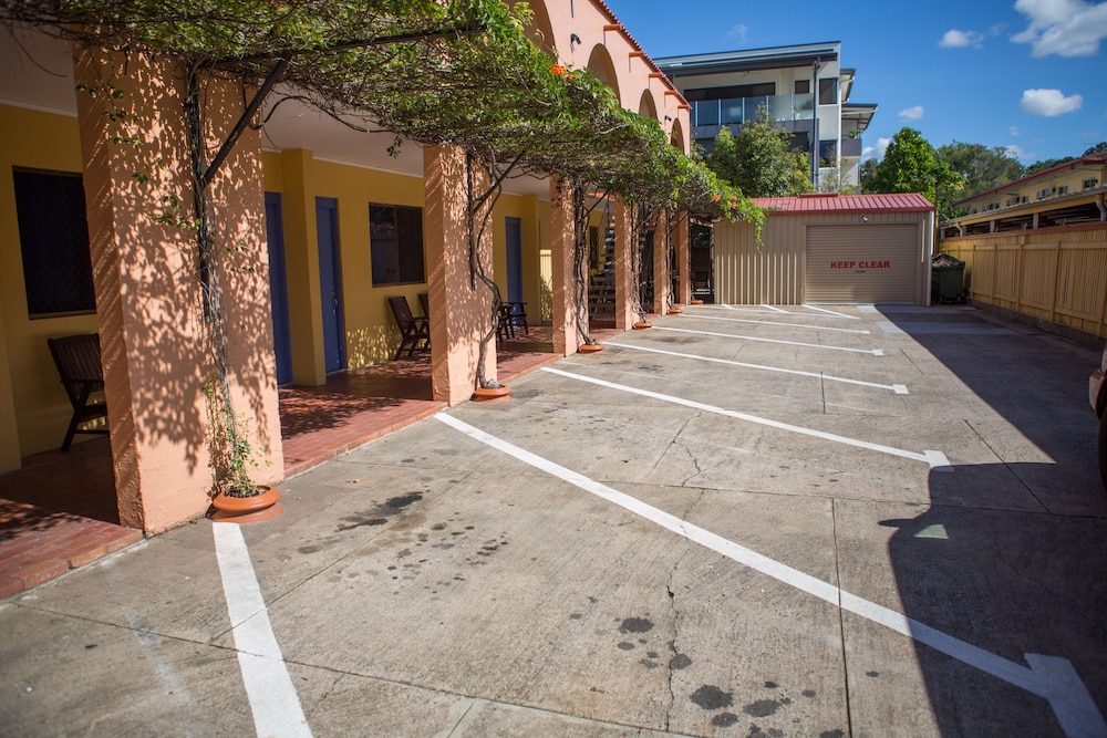 Adobe Motel