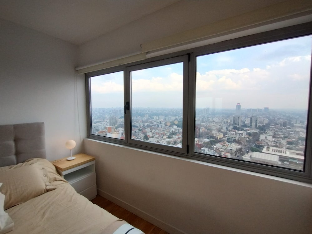 Astor Views - Modern 1BR Apartment in Nu ez