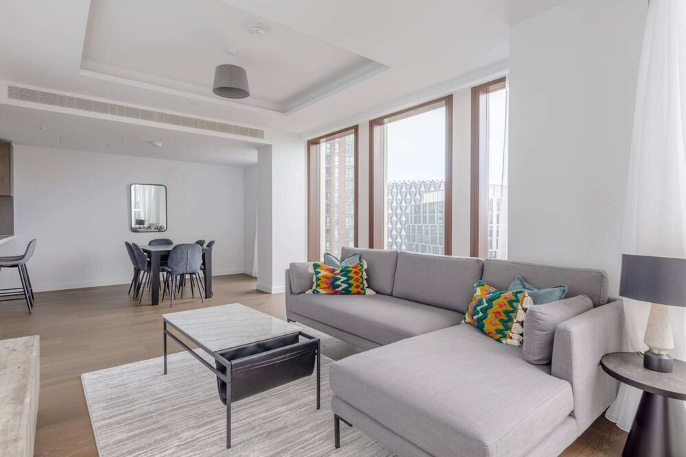 Luxurious 3BD Flat by the River Thames - Vauxhall