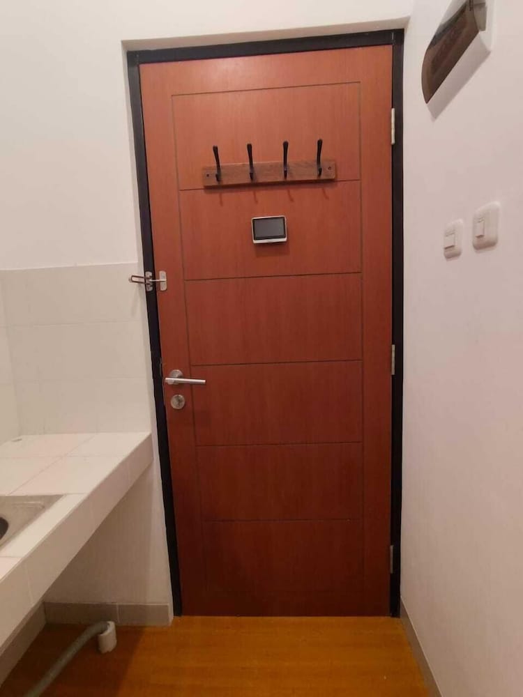 Golden Knight Suites | EcoHome Apartment