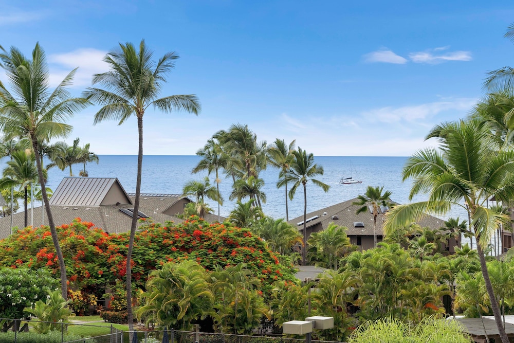 Fairway & Ocean Views - Updated Top Floor - AC- Vrkcv