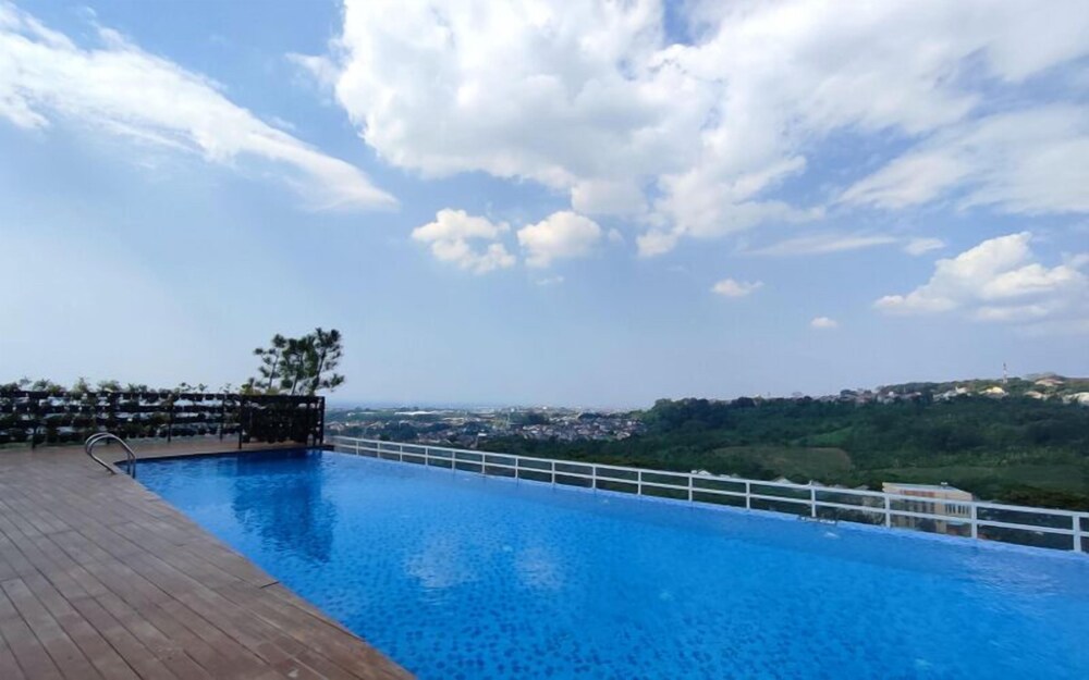 Best Deal And Cozy Studio Apartment Amartha View