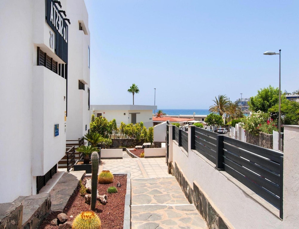 Modern Flat With Side sea View in San Augustin