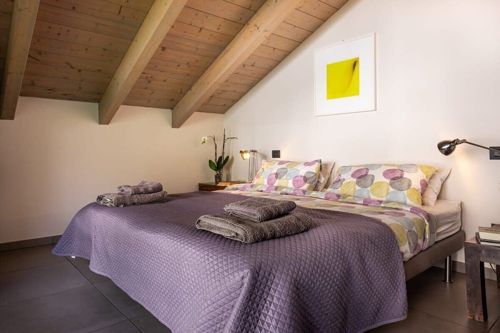 Family Friendly Italian Lakes Holiday Rental With Pool