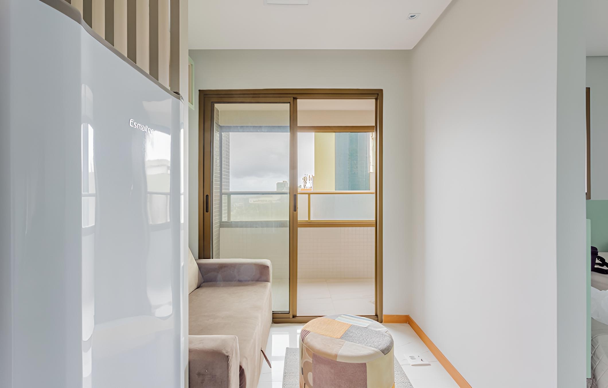 CZ01 Lindo Quarto e Sala com Vista Mar