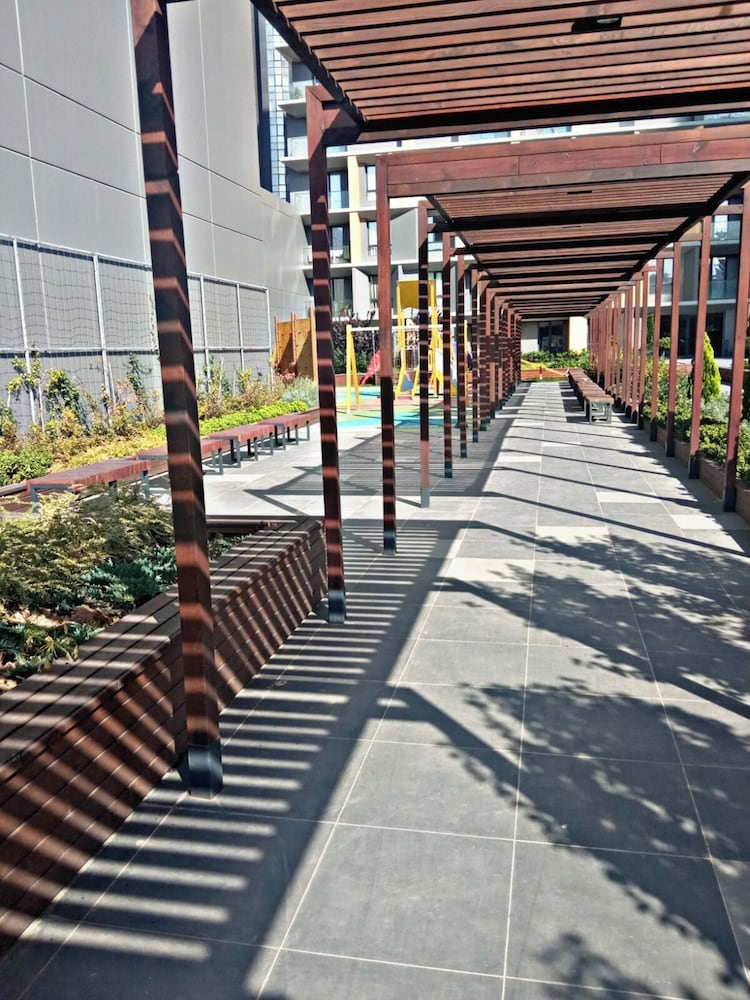 lUX Residence on High Floor 03