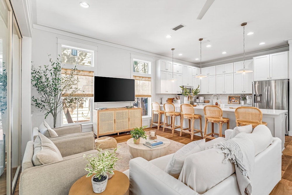 Magnolia Cottages by the Sea by Panhandle Getaways