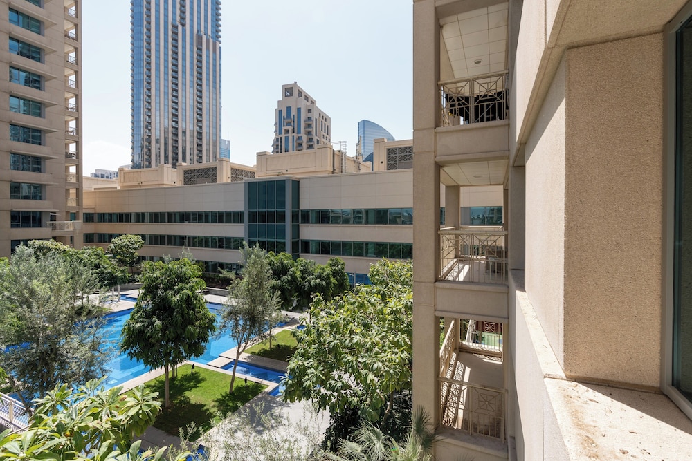 Lux BnB I 29 BLVD Burj & Fountain Views