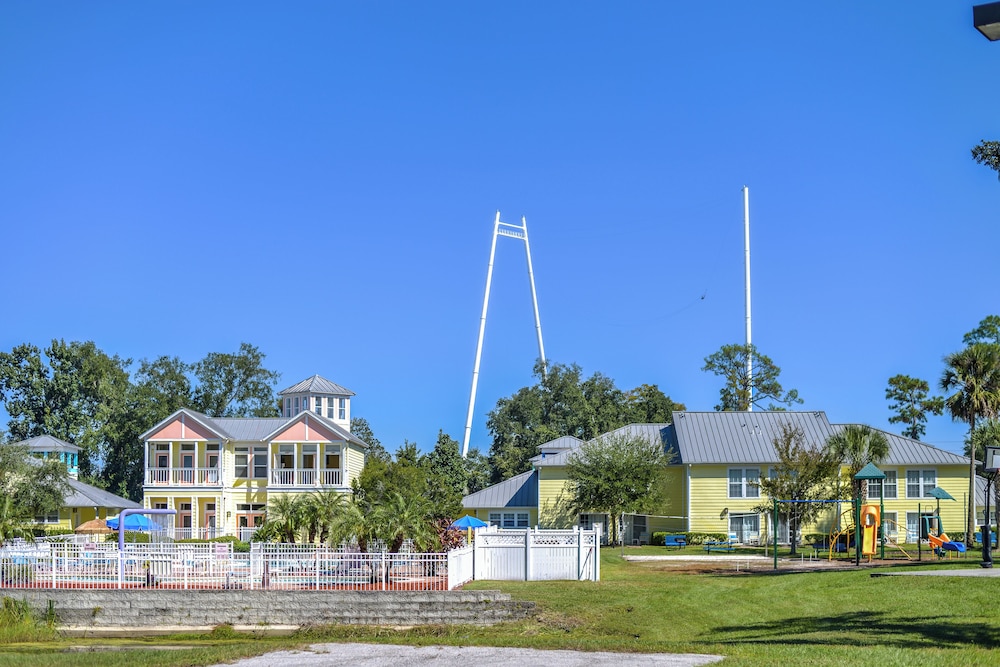 Barefoot'n Resort Kissimmee Orlando