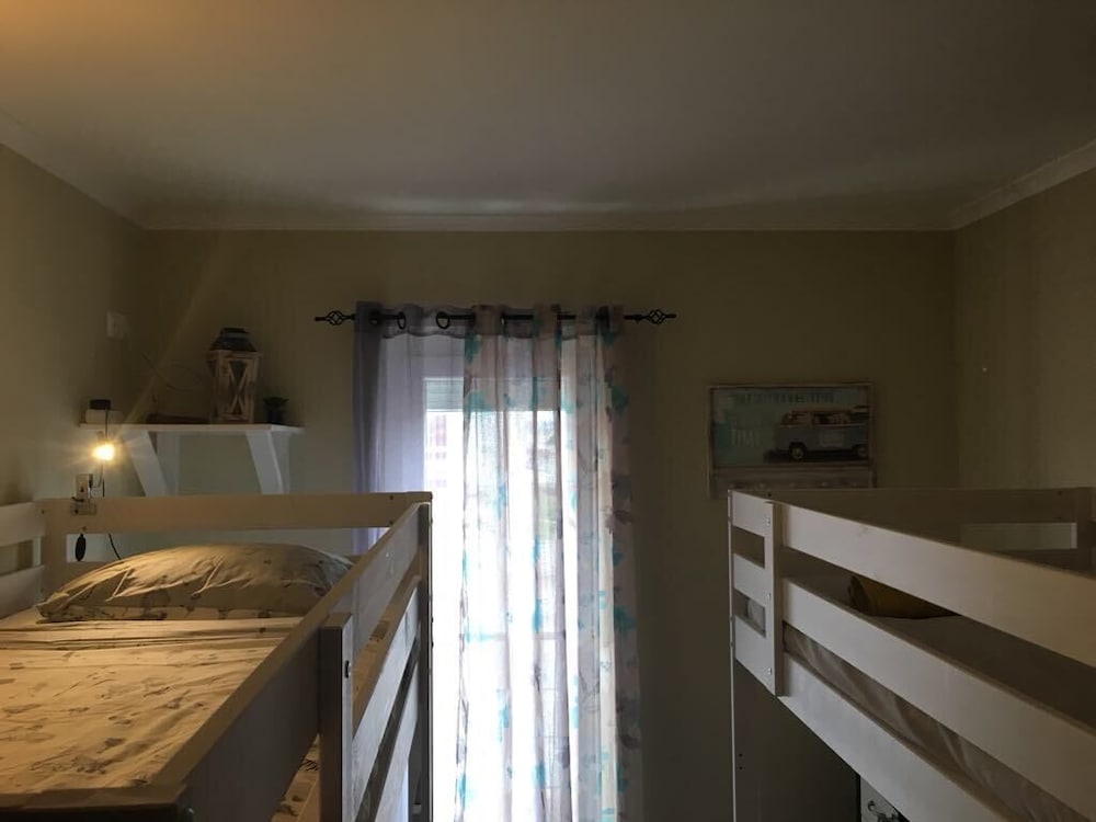 Peniche Surf Lodge - Hostel