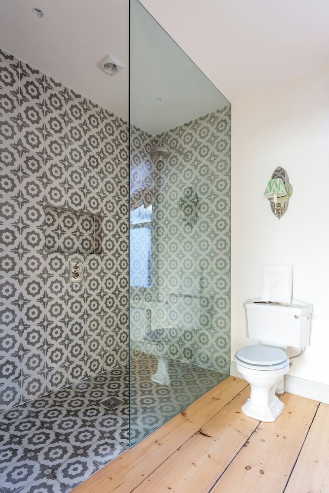 Barlby Road III by Onefinestay