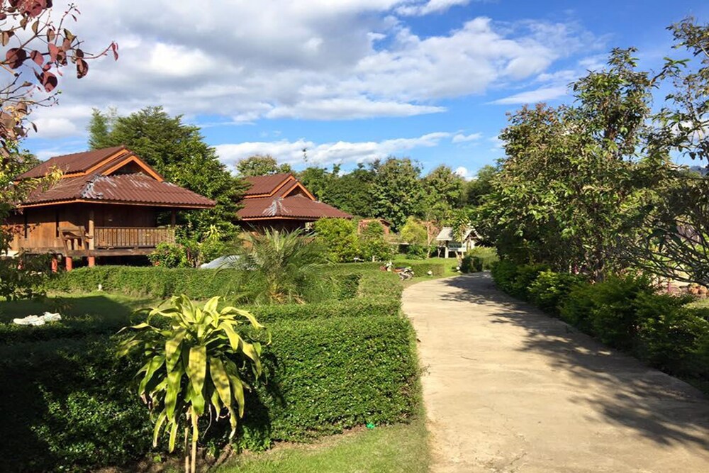 Tribal Pai Backpackers - Adults Only