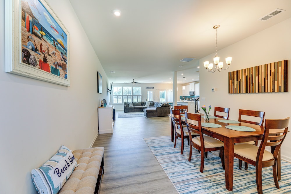 < 4 Mi to Bethany Beach Boardwalk: Family Townhome