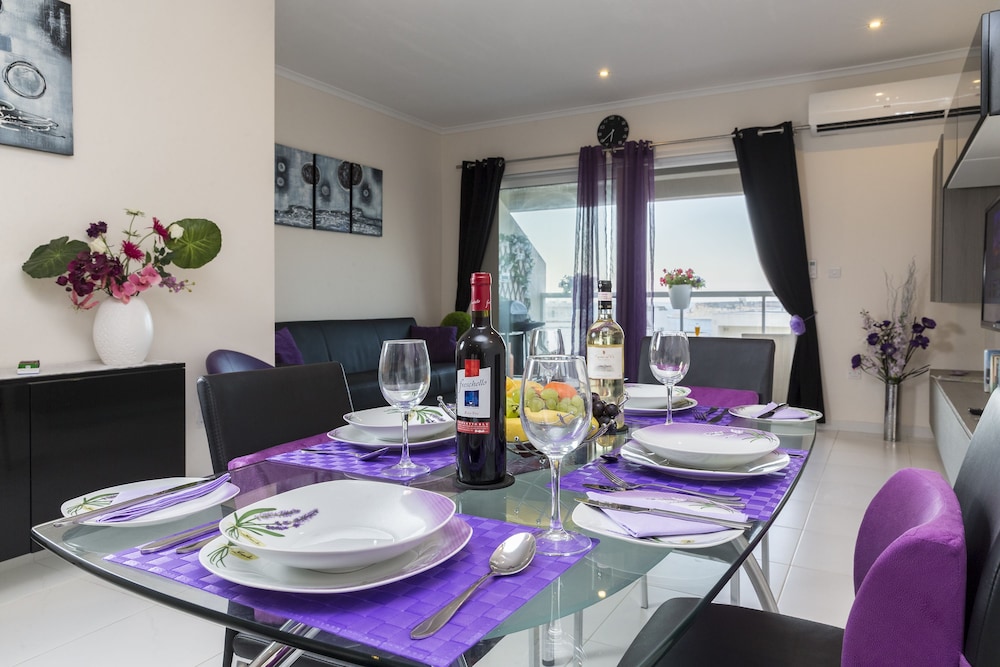 Luxury 2 Bed Apartment