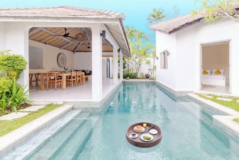Villa Cocodrilos 2 by Pertama Management