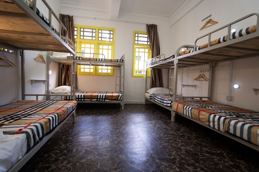 OSS Backpackers Hostel
