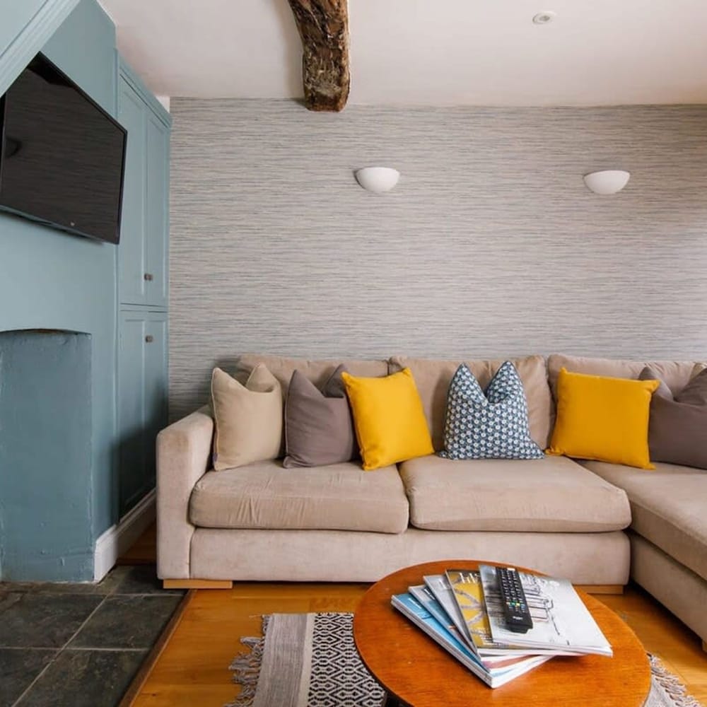 Charming 3bd Townhouse Right in the City Centre view 2