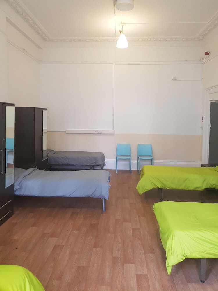 Halpin House - Hostel