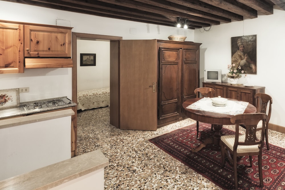 PALAZZETTO SAN LIO