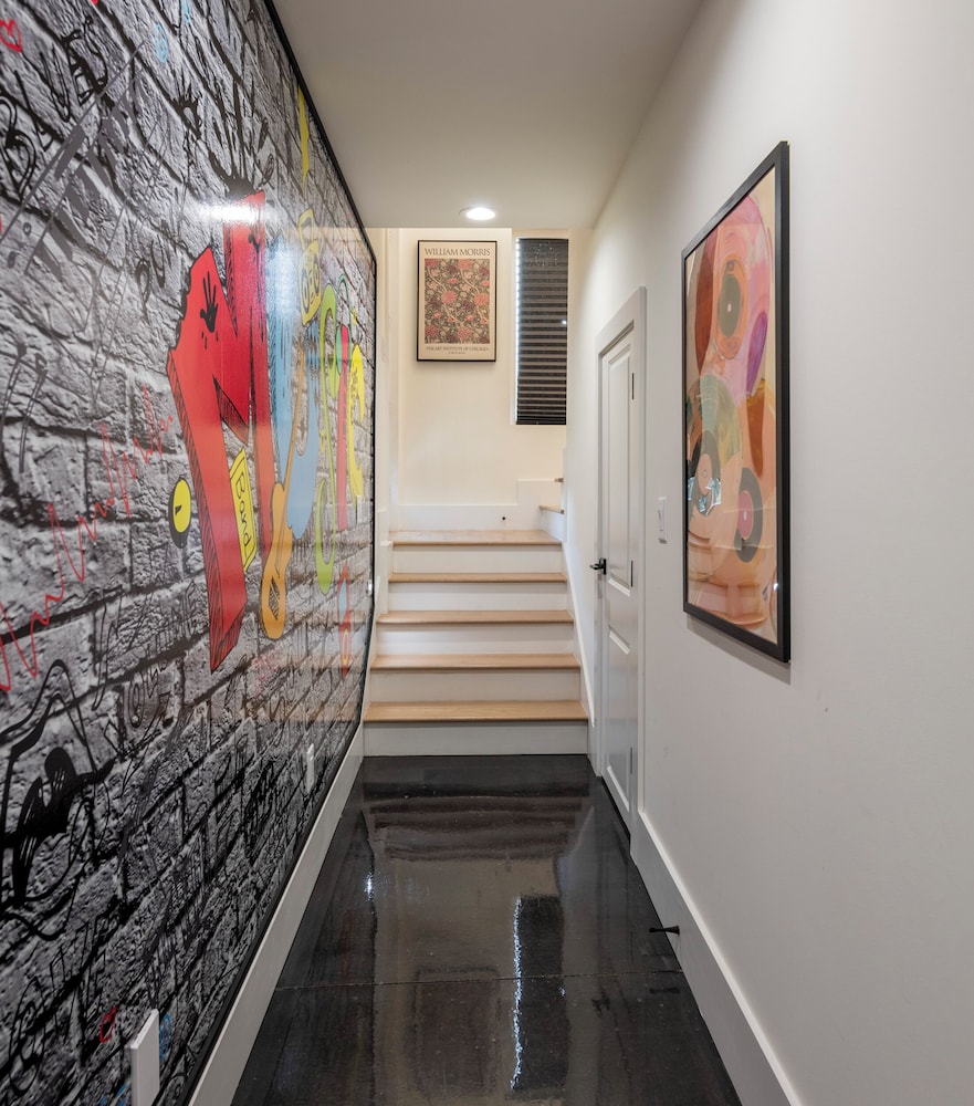New Luxe Townhome - Rooftop Pool