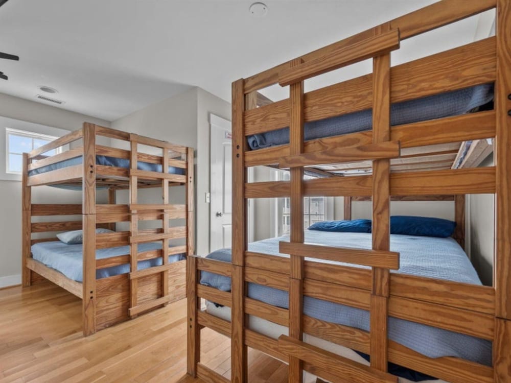 Ocean's Edge by Topsail Realty
