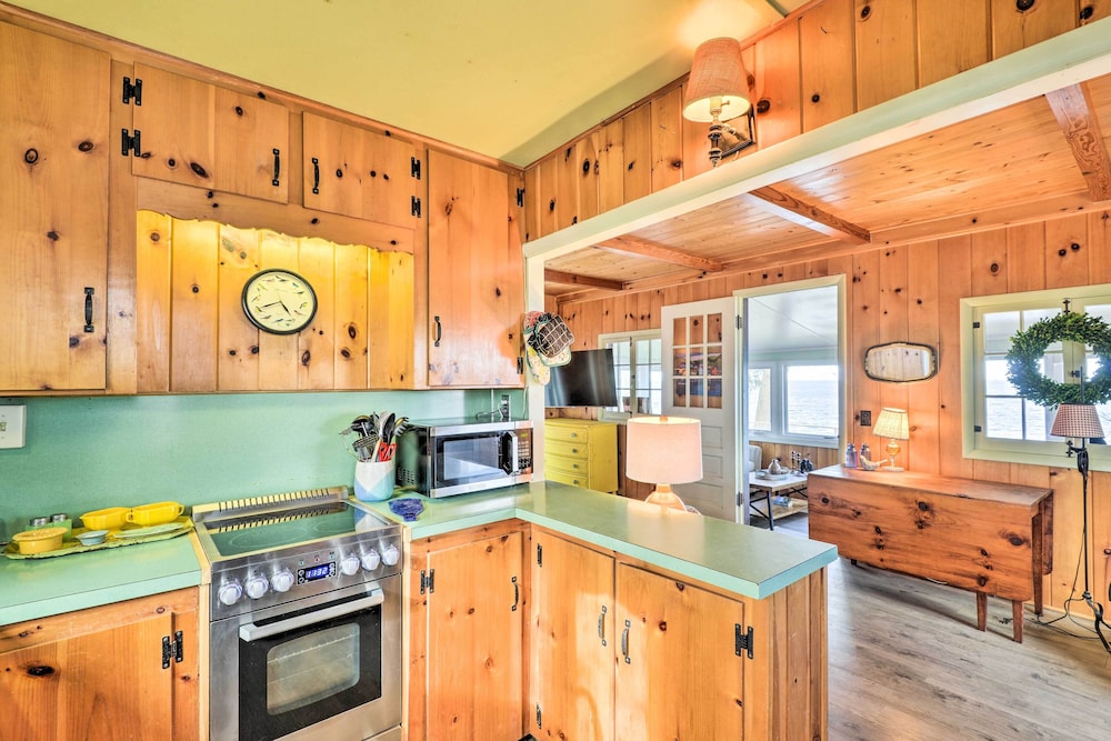 Henderson Harbor Cottage w/ Lake Access! - Property Image 21