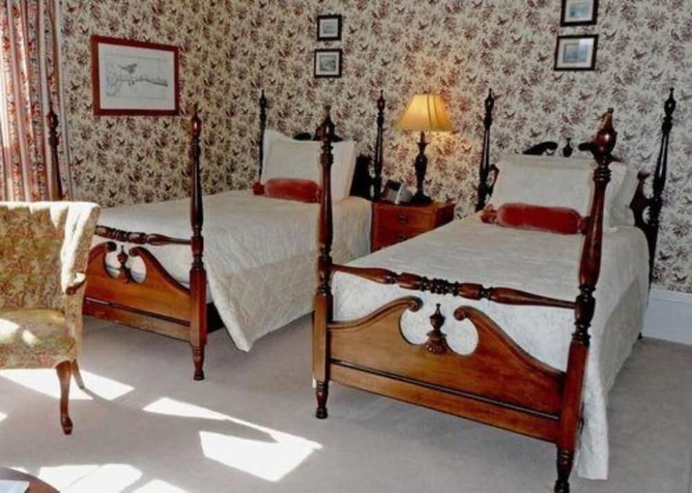 Hillsdale House Inn